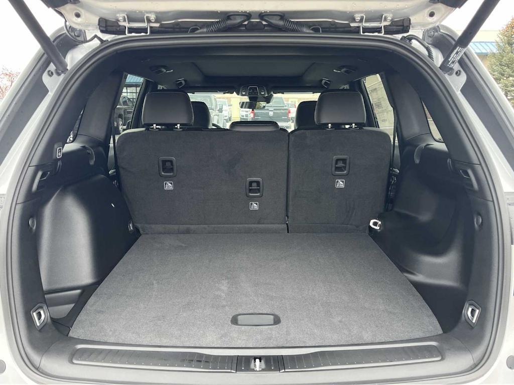 new 2025 Jeep Grand Cherokee car, priced at $46,883