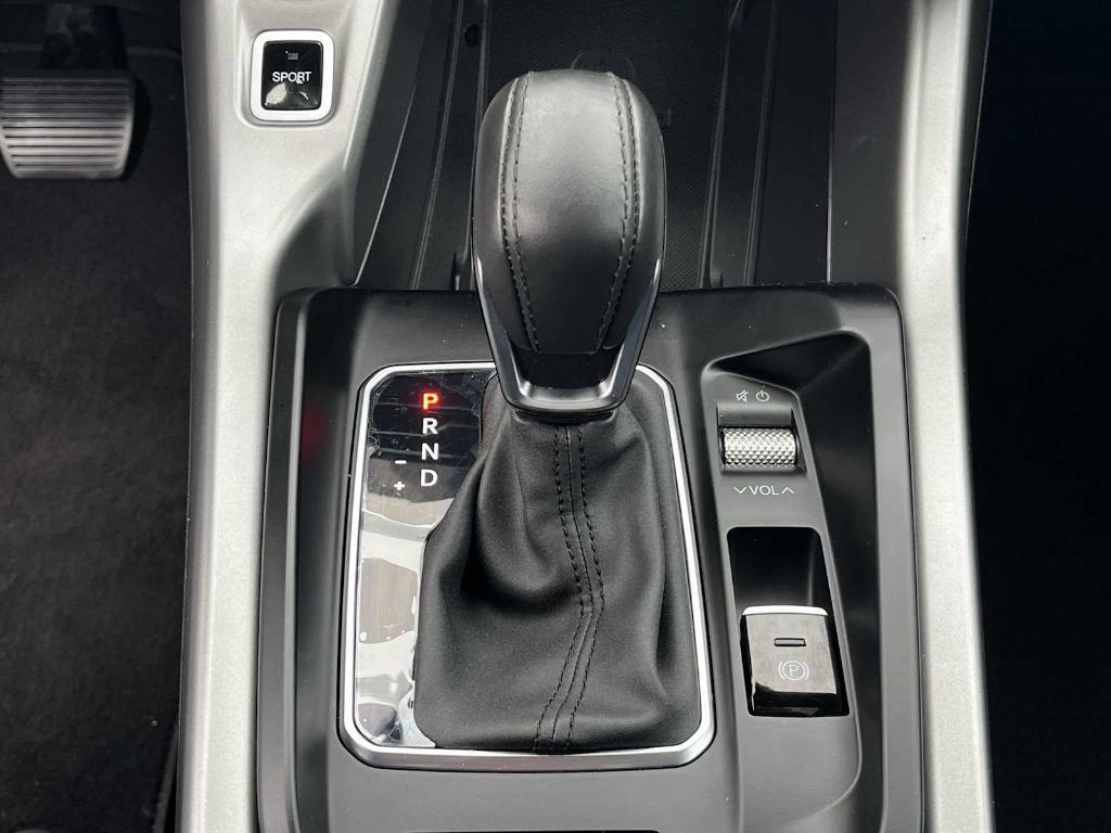 used 2024 Dodge Hornet car, priced at $29,000