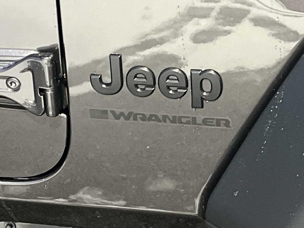 new 2026 Jeep Wrangler car, priced at $43,580