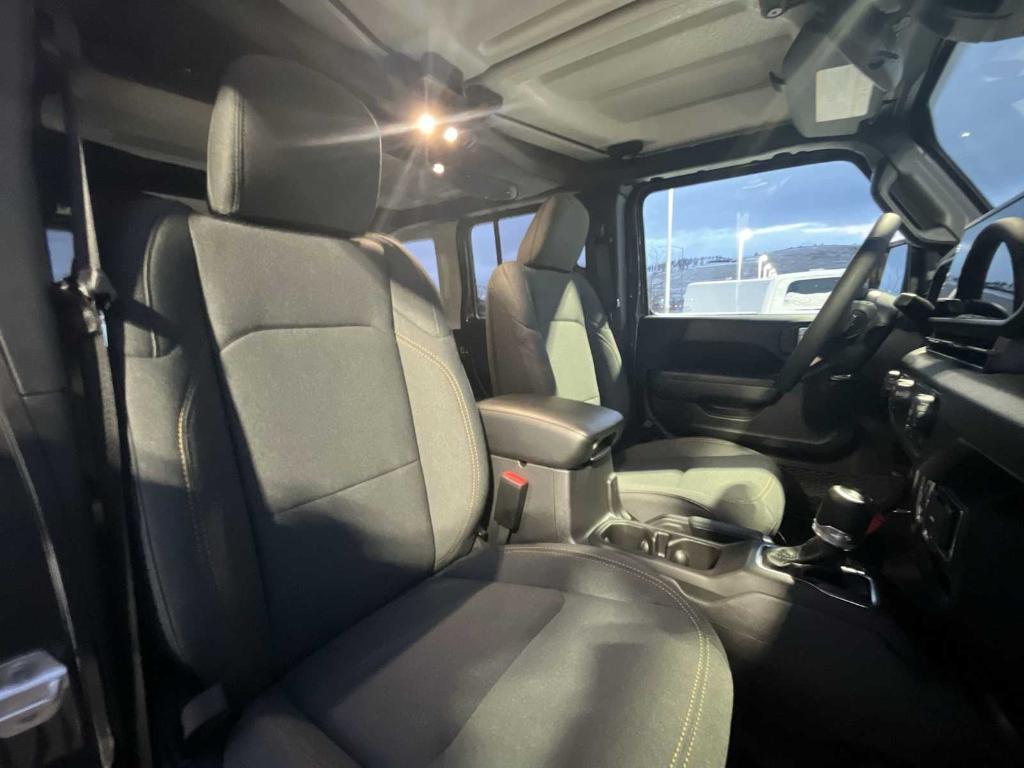 new 2026 Jeep Wrangler car, priced at $43,580