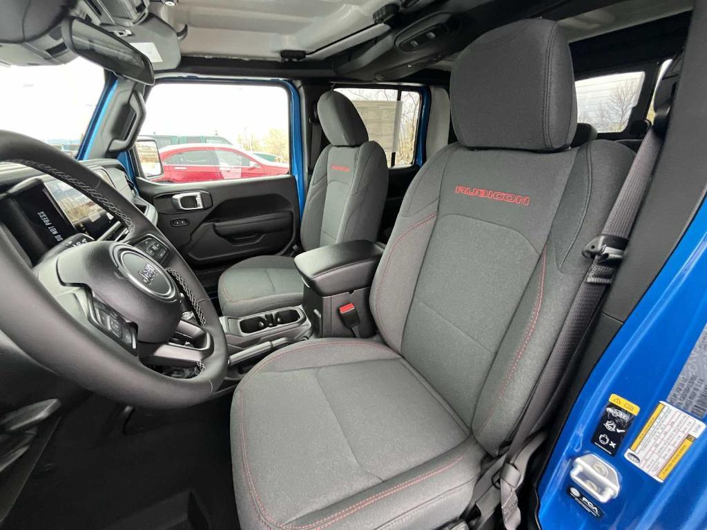 new 2026 Jeep Gladiator car, priced at $54,479