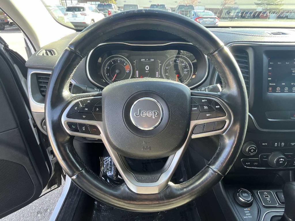 used 2019 Jeep Cherokee car, priced at $14,293