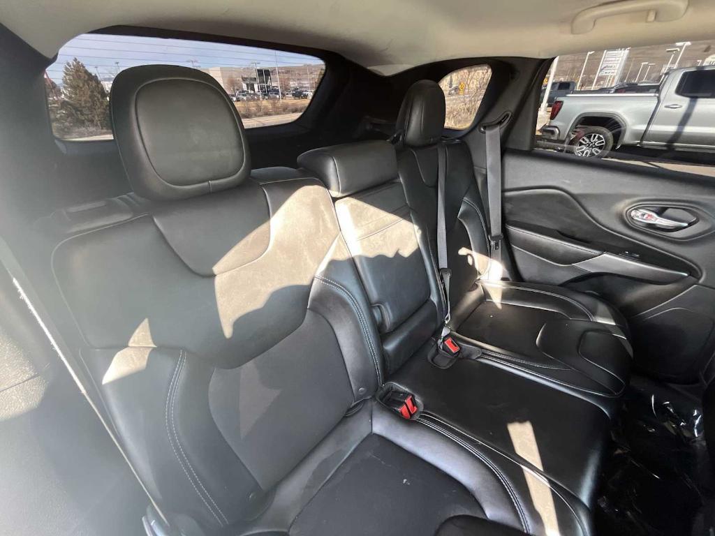 used 2019 Jeep Cherokee car, priced at $14,293