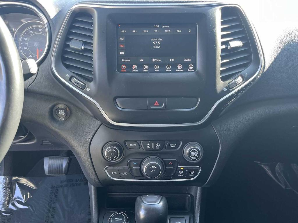 used 2019 Jeep Cherokee car, priced at $14,293