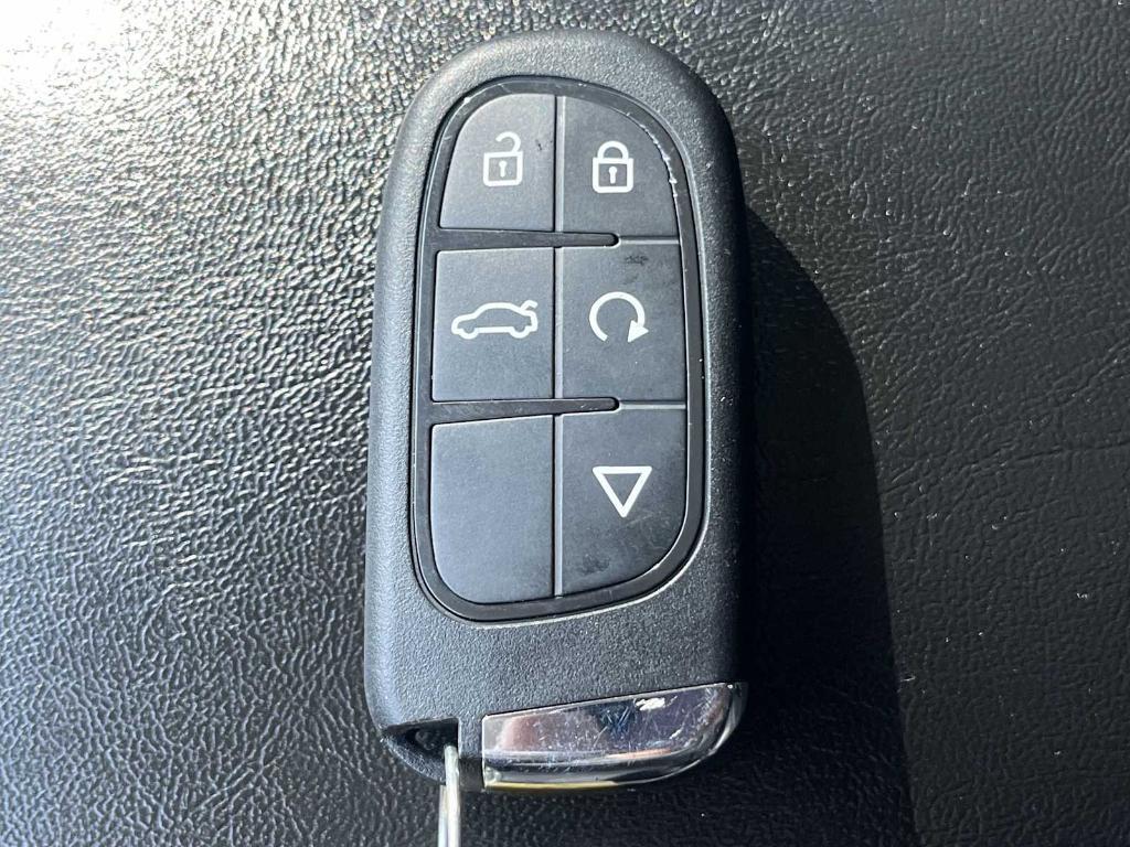 used 2019 Jeep Cherokee car, priced at $14,293