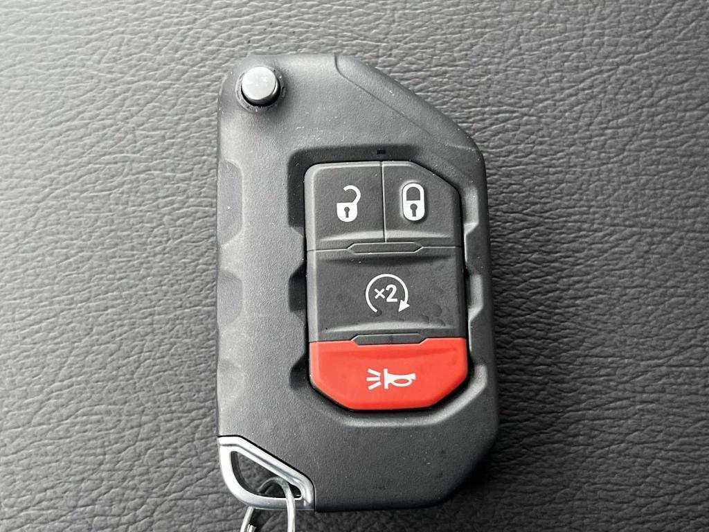 new 2026 Jeep Gladiator car, priced at $59,438