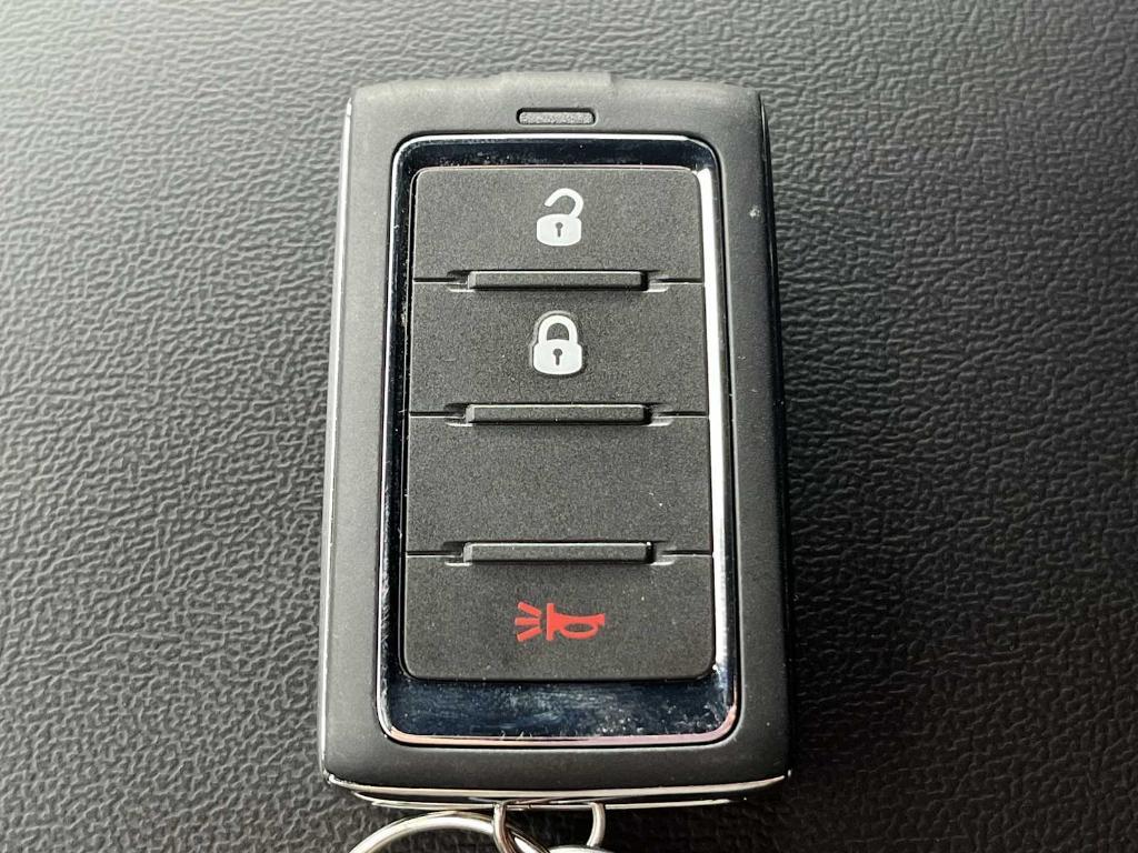 new 2025 Jeep Grand Cherokee car, priced at $40,249