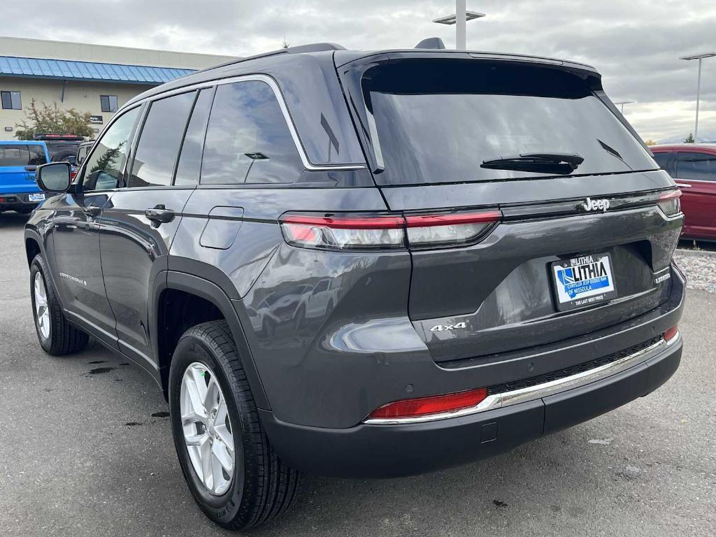 new 2025 Jeep Grand Cherokee car, priced at $40,249
