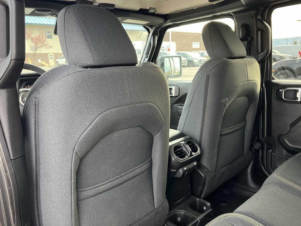 used 2025 Jeep Gladiator car, priced at $40,519