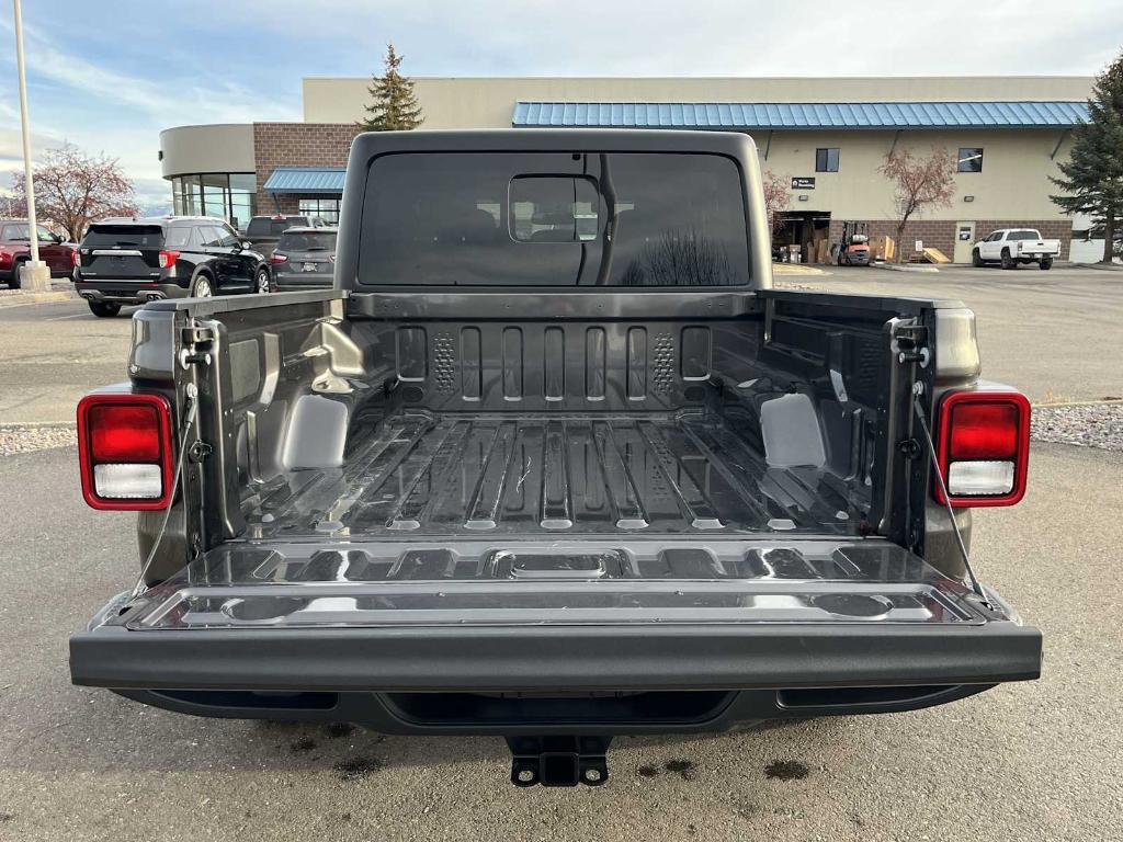 used 2025 Jeep Gladiator car, priced at $40,519