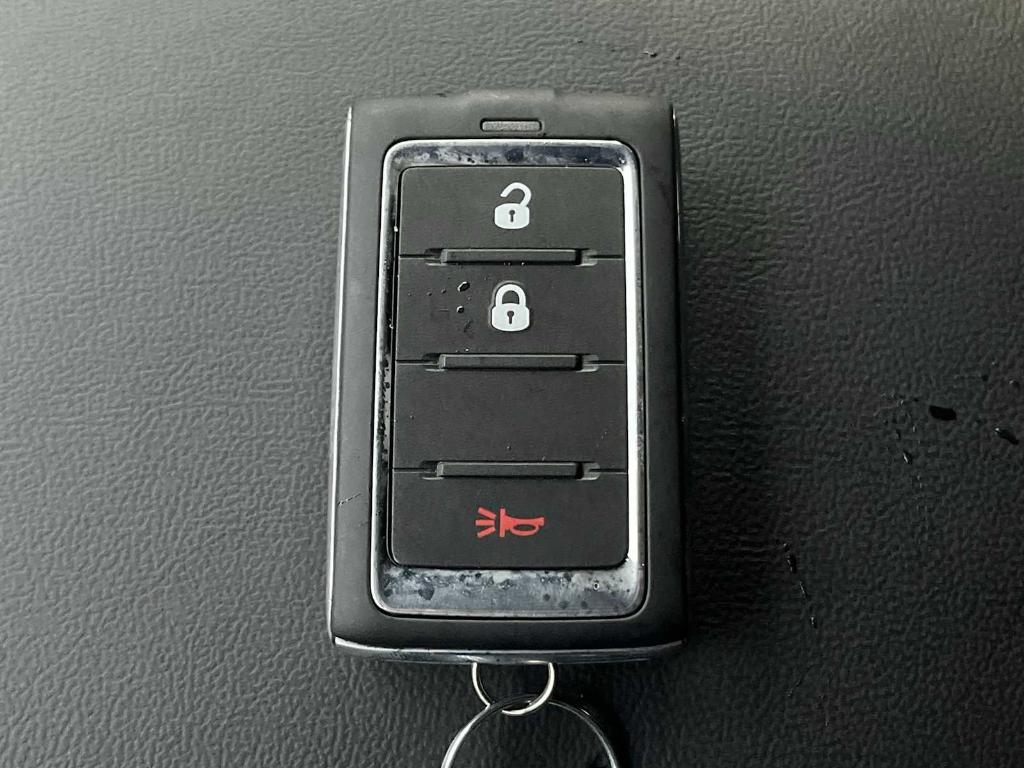 new 2025 Jeep Grand Cherokee car, priced at $38,249