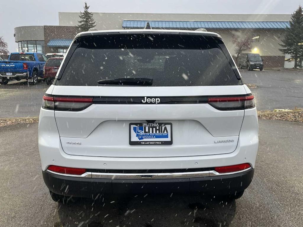 new 2025 Jeep Grand Cherokee car, priced at $38,249