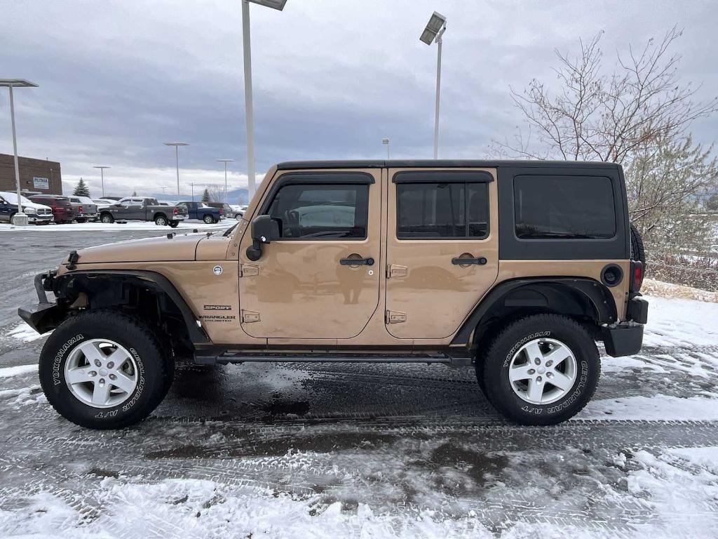 used 2015 Jeep Wrangler Unlimited car, priced at $16,465
