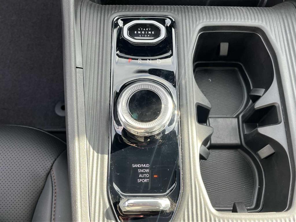 new 2026 Jeep Cherokee car, priced at $41,781