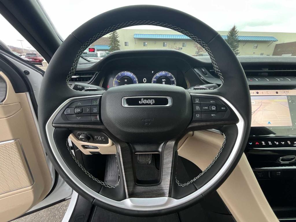 new 2026 Jeep Grand Cherokee car, priced at $46,891