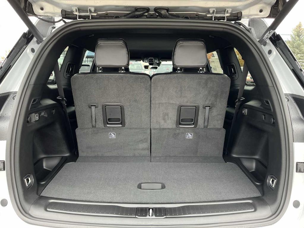 new 2025 Jeep Grand Cherokee L car, priced at $44,803