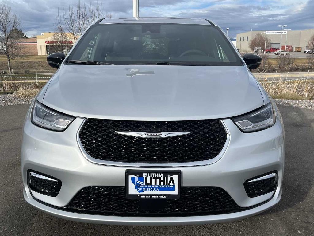 new 2026 Chrysler Pacifica car, priced at $56,360