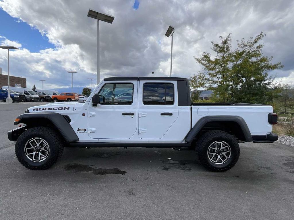 new 2025 Jeep Gladiator car, priced at $54,582