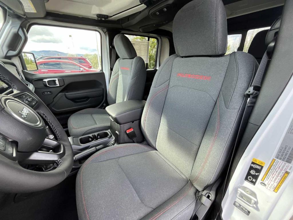 new 2025 Jeep Gladiator car, priced at $54,582