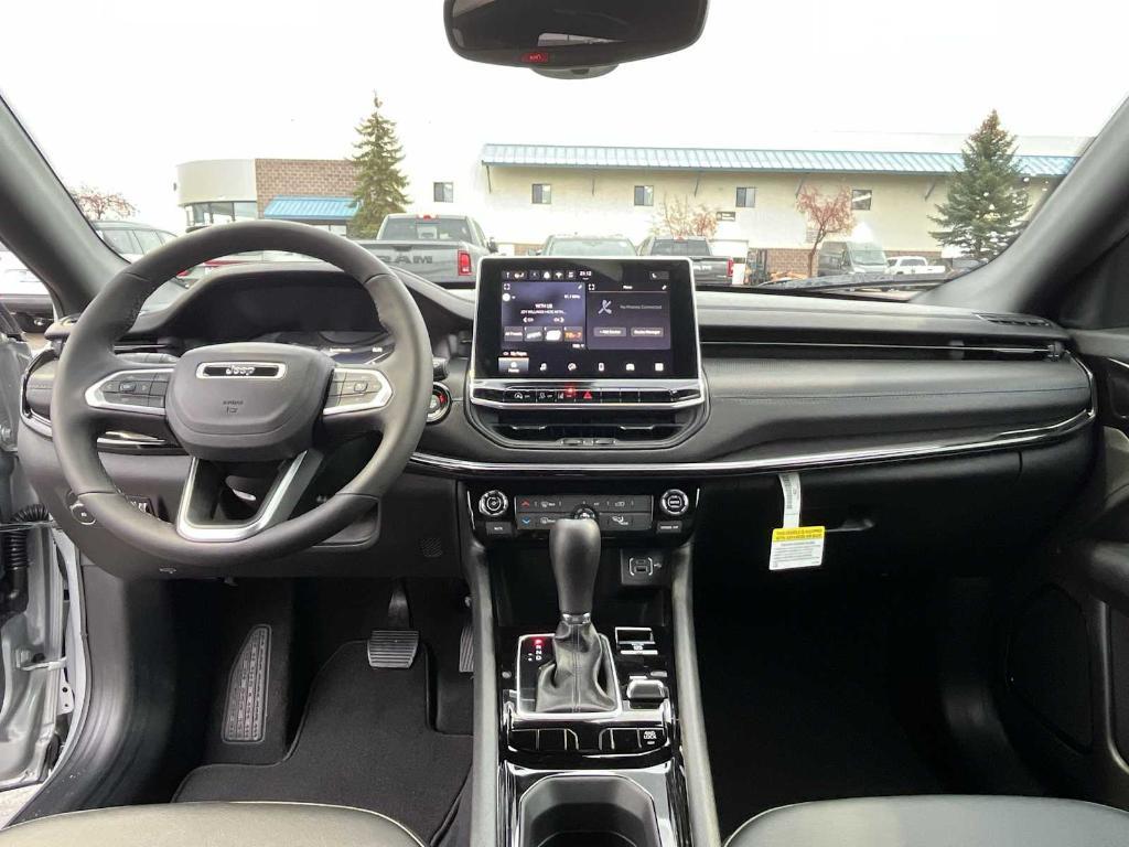 new 2026 Jeep Compass car, priced at $31,081