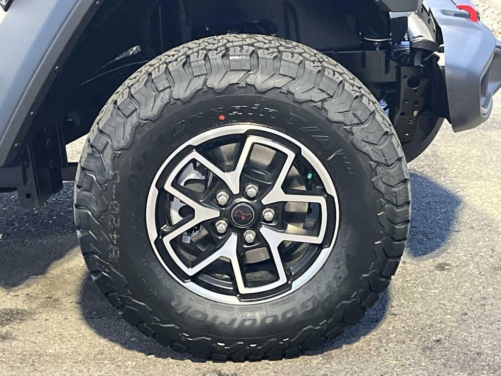 new 2026 Jeep Wrangler car, priced at $58,418