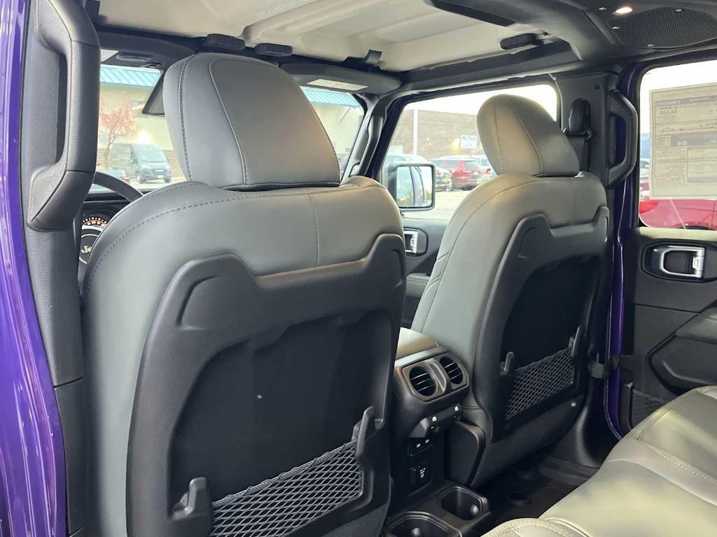 new 2026 Jeep Gladiator car, priced at $60,821