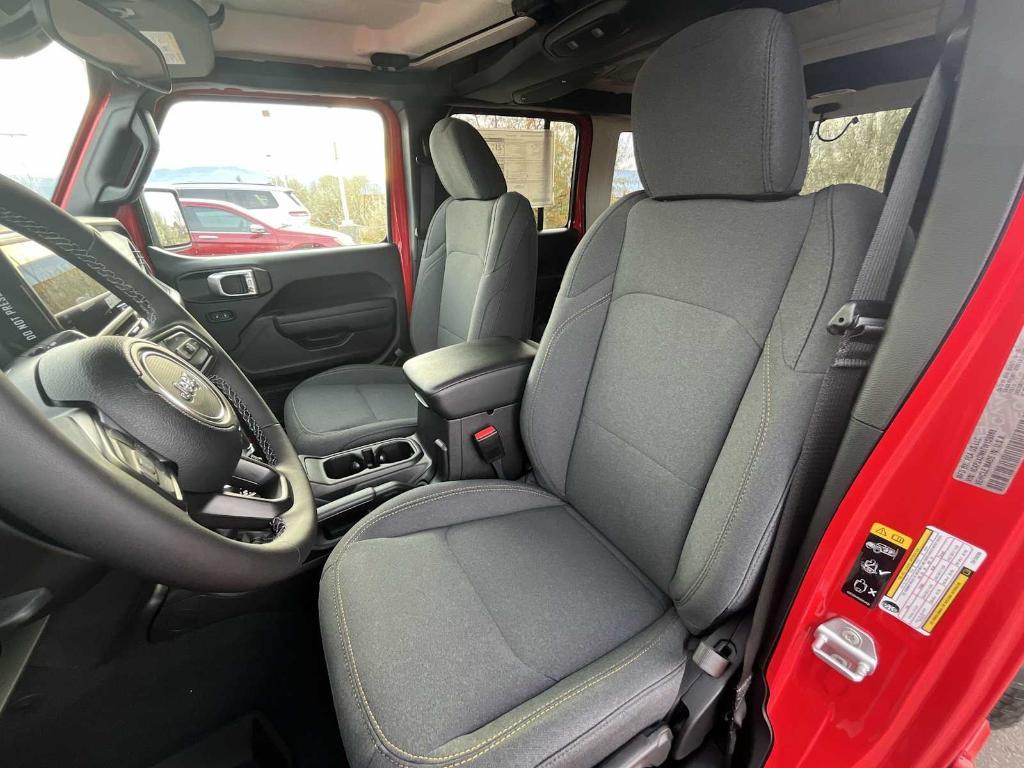 new 2026 Jeep Wrangler car, priced at $47,309