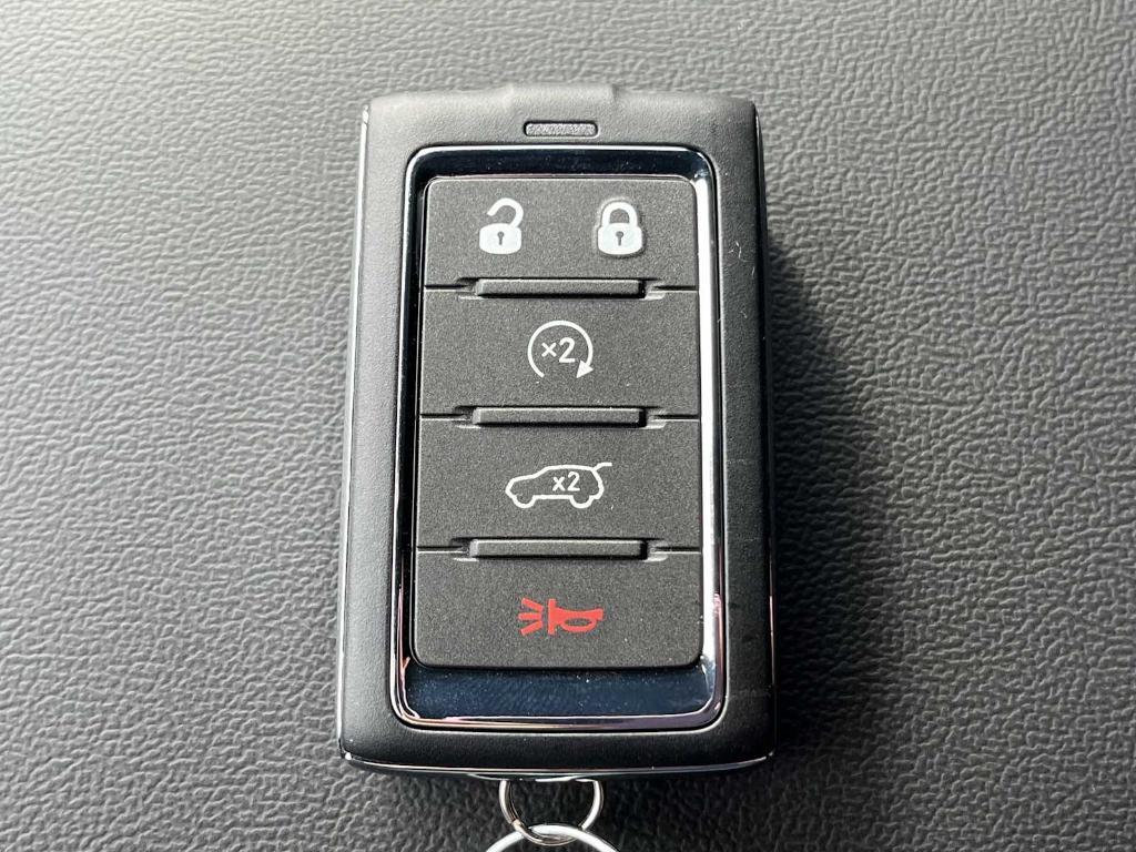 new 2026 Jeep Grand Cherokee car, priced at $46,494