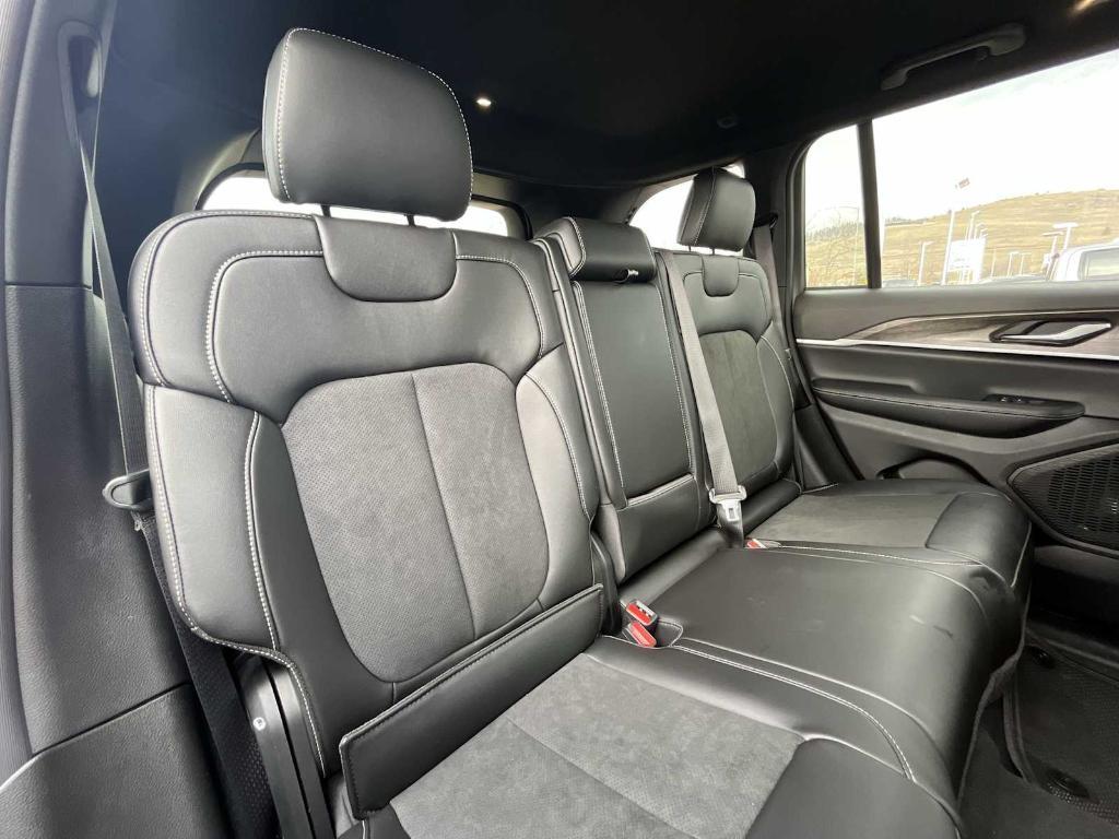 new 2026 Jeep Grand Cherokee car, priced at $46,494