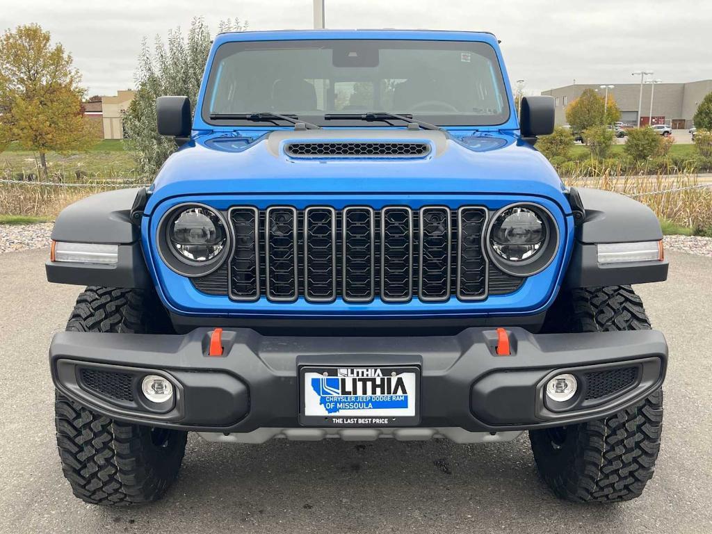 new 2025 Jeep Gladiator car, priced at $53,653