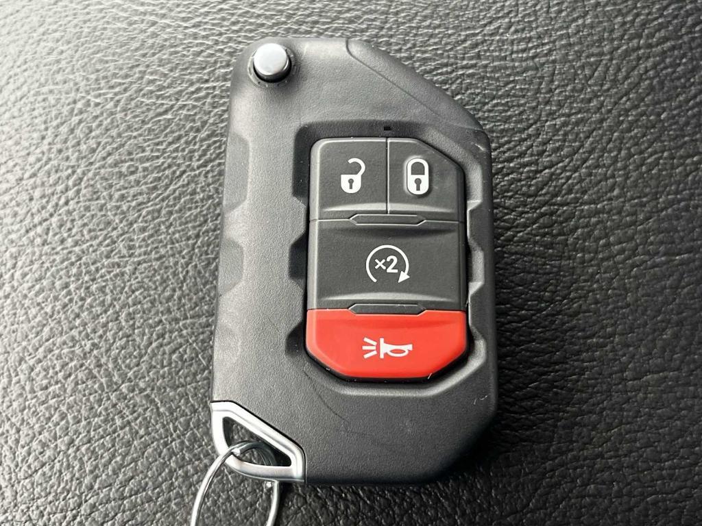 new 2025 Jeep Gladiator car, priced at $53,653