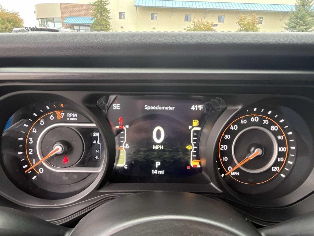 new 2025 Jeep Gladiator car, priced at $53,653