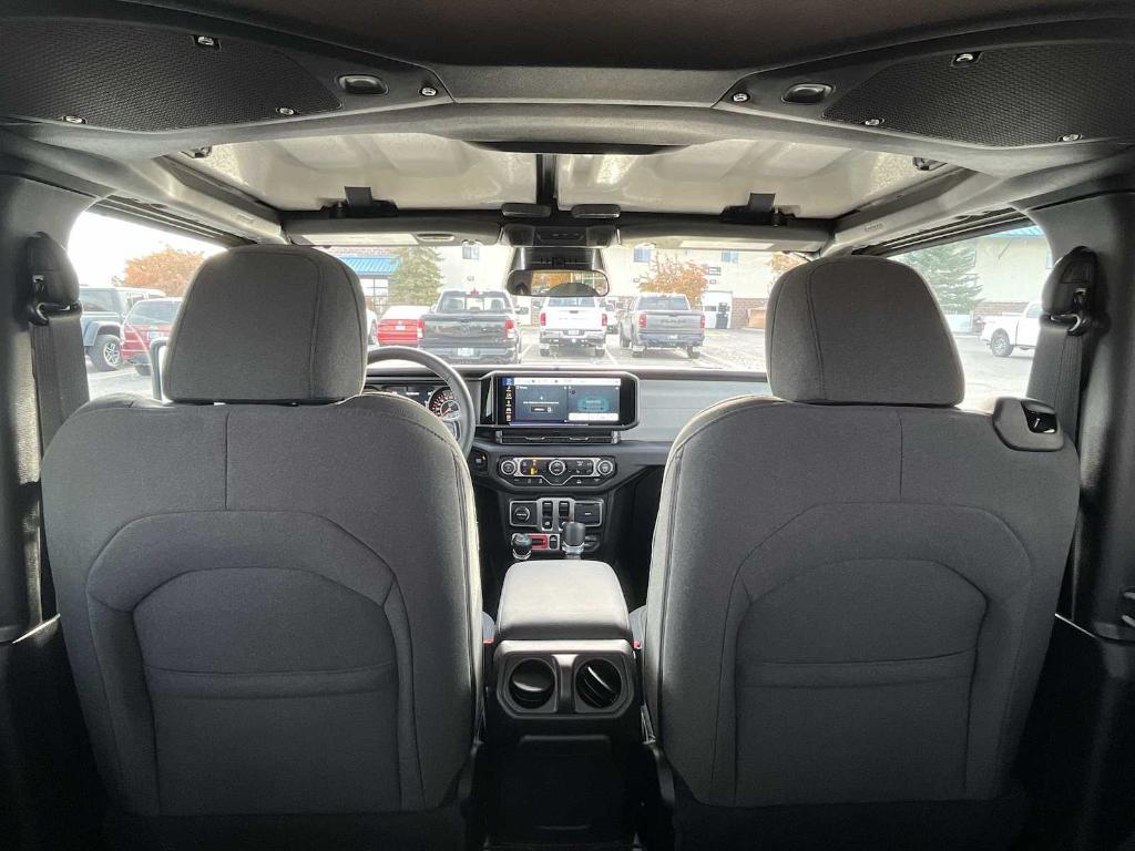 new 2026 Jeep Wrangler car, priced at $47,581