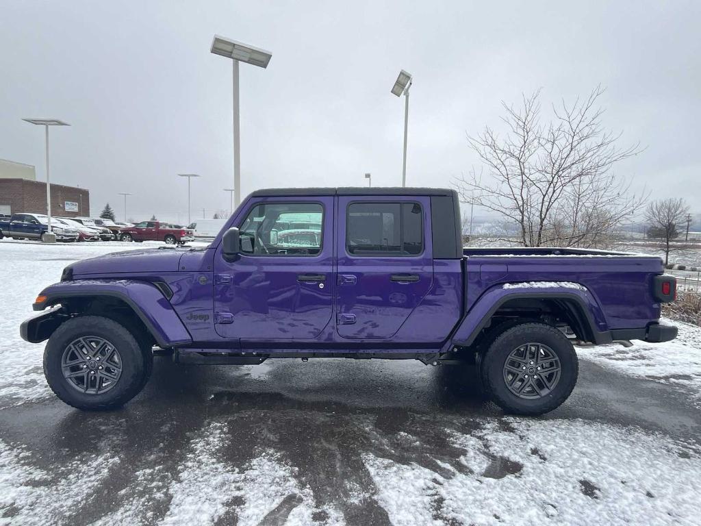 new 2026 Jeep Gladiator car, priced at $46,732