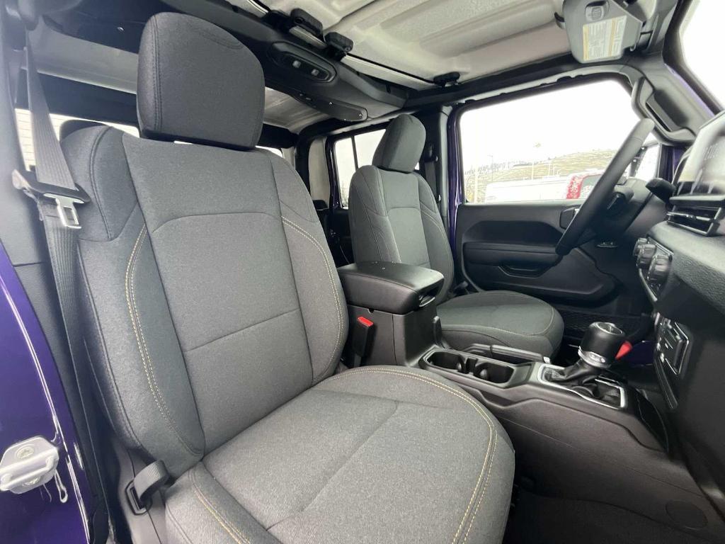 new 2026 Jeep Gladiator car, priced at $49,000