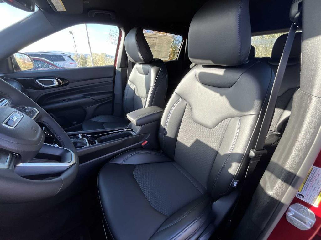 new 2026 Jeep Compass car, priced at $31,522