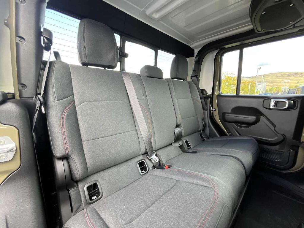 new 2025 Jeep Gladiator car, priced at $53,763