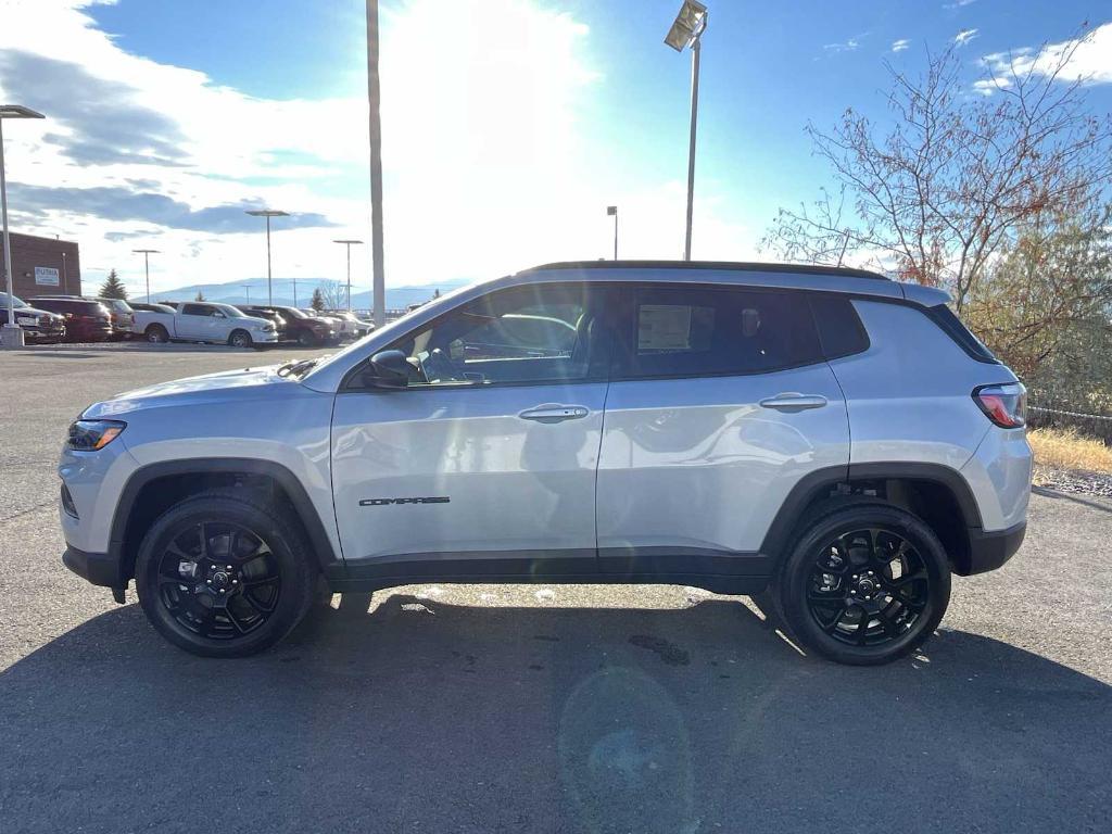 new 2026 Jeep Compass car, priced at $32,030