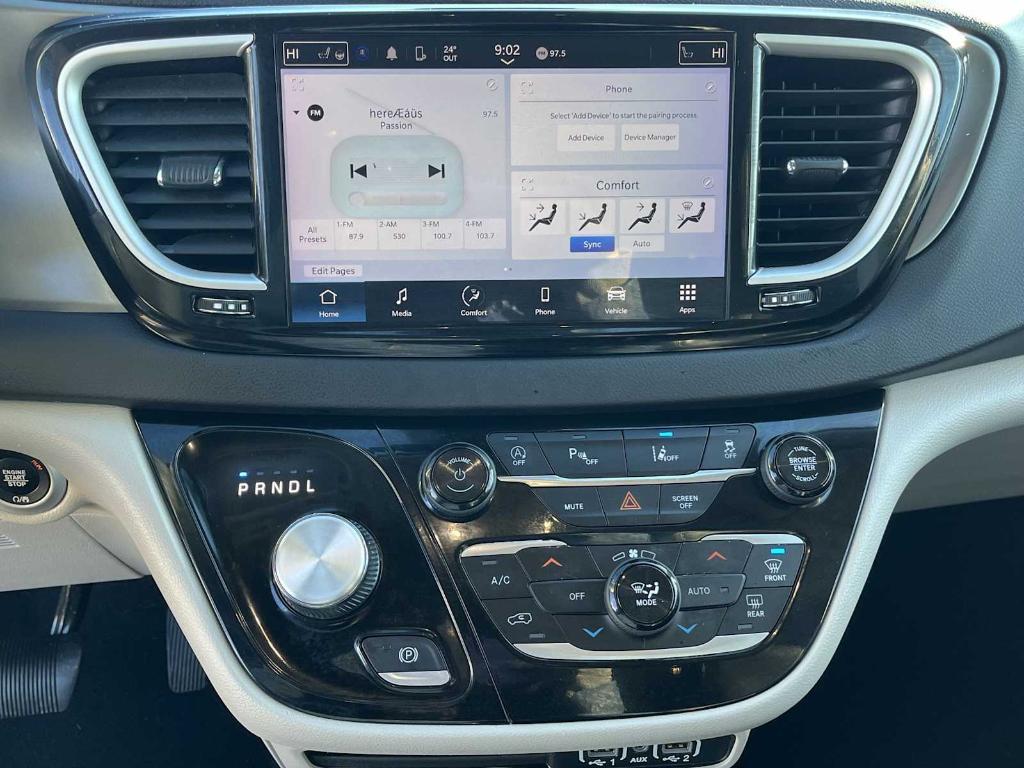 used 2023 Chrysler Pacifica car, priced at $21,062