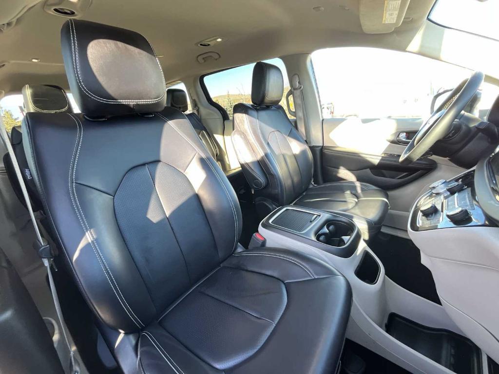 used 2023 Chrysler Pacifica car, priced at $21,062