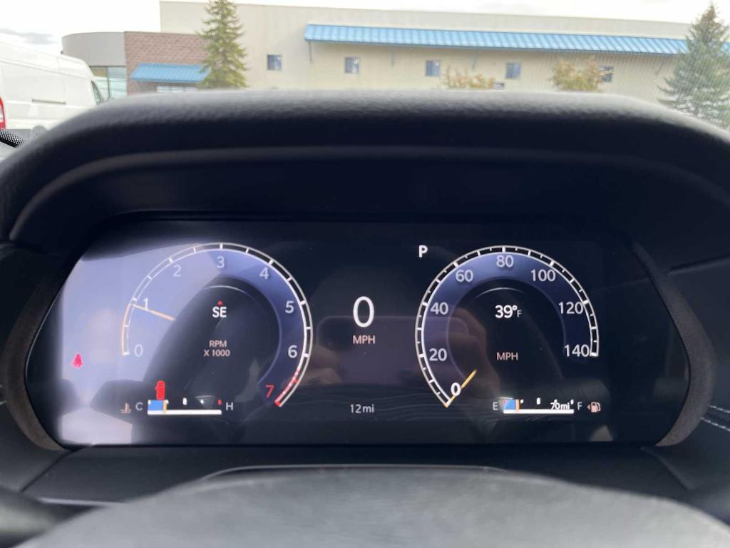 new 2025 Jeep Grand Cherokee car, priced at $40,249