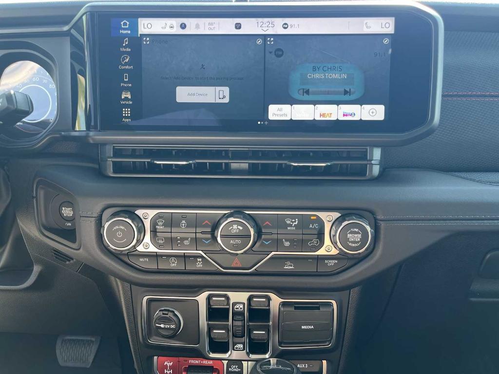 new 2025 Jeep Gladiator car, priced at $57,064