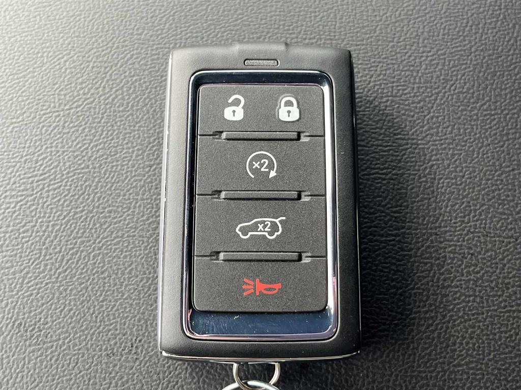 new 2026 Jeep Grand Cherokee car, priced at $47,030