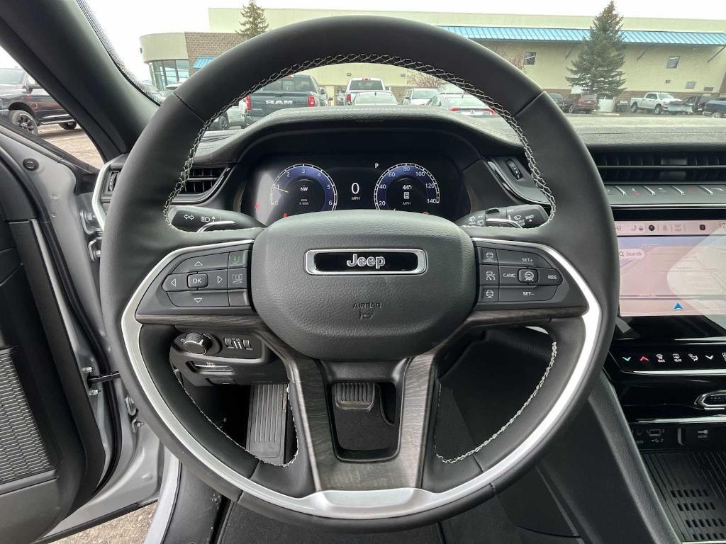 new 2026 Jeep Grand Cherokee car, priced at $47,030