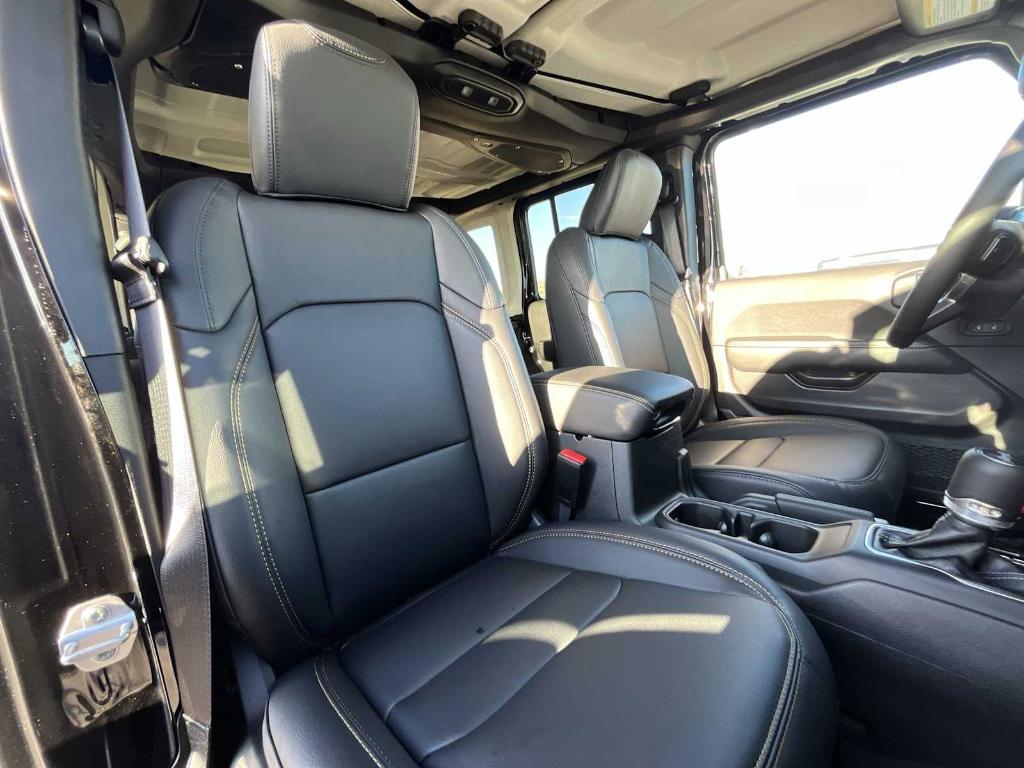 new 2026 Jeep Wrangler car, priced at $55,587
