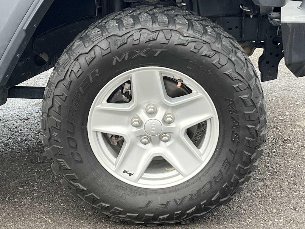 used 2020 Jeep Gladiator car, priced at $24,833