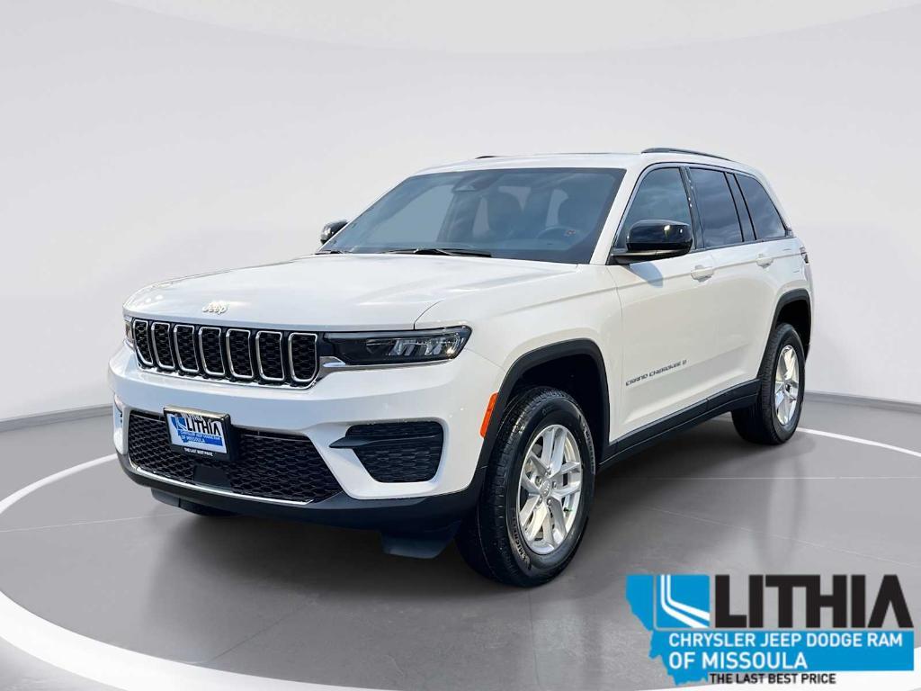 new 2025 Jeep Grand Cherokee car, priced at $40,249
