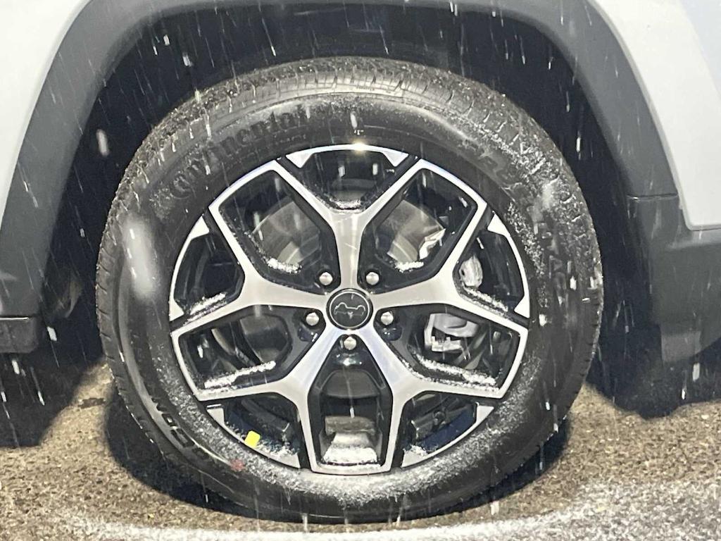 new 2026 Jeep Compass car, priced at $34,050