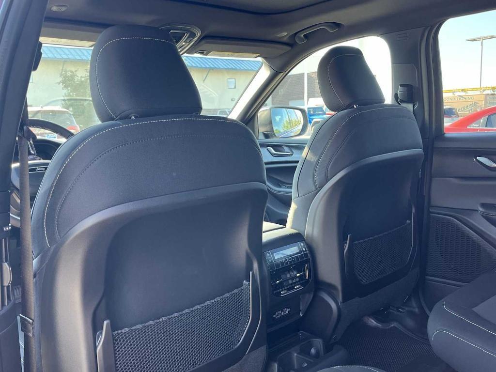 new 2025 Jeep Grand Cherokee L car, priced at $41,499