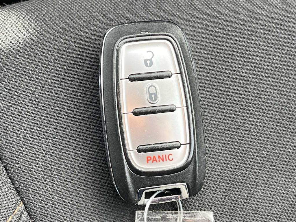 used 2018 Chrysler Pacifica car, priced at $15,986